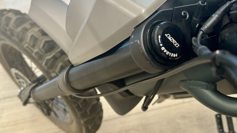 the rst sigma fork seems like a good fit for this bike but the noise...