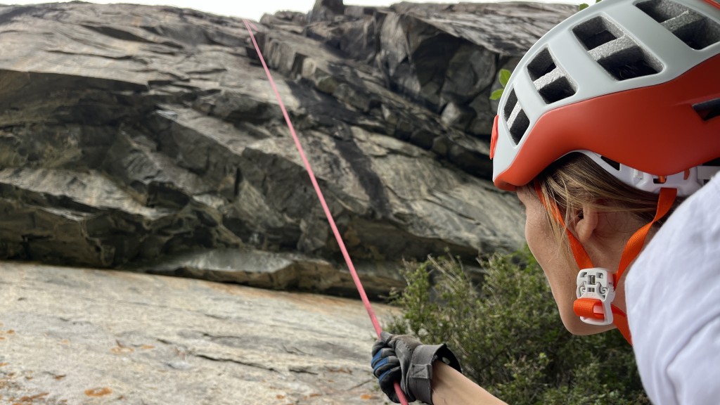 beal joker - the joker is a skinny single rope best used for multi-pitch...