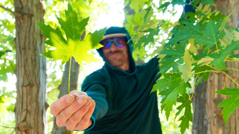 sun shirt - we thought the cotopaxi sombra hoodie a very handsome sun hoody...