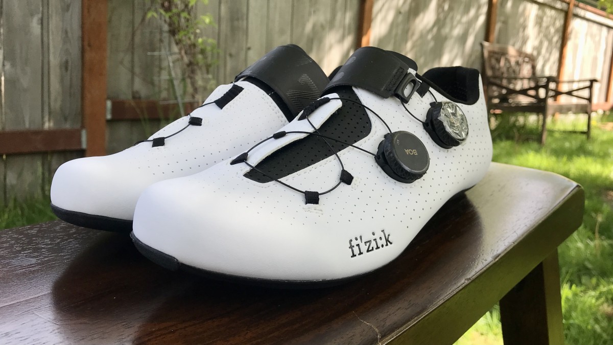 Fizik Vento Infinito Carbon 2 Review (The Fizik Vento Infinito Carbon 2 is quite adjustable, but has limits to how tight it can get.)