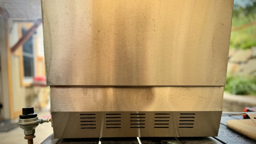 solaire everywhere - since infrared grills are meant to be operated with the lid open...