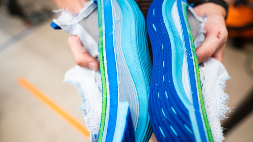 mizuno neo vista for women - the stack of the neo vista is seriously high, which makes for a...