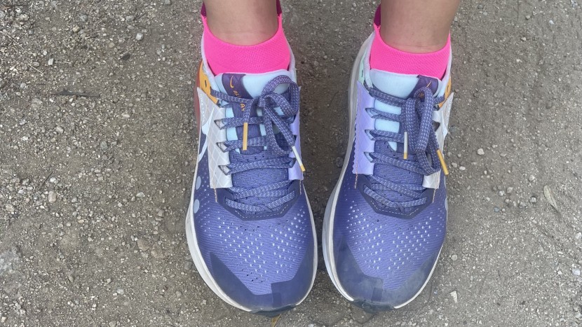 nike zegama 2 - womens - the stylish and attractive zegama 2 provides ample soft comfort.