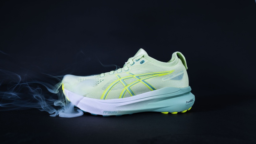 asics gel-kayano 31 for women - smooth, soft, and uncomplicated is how we would describe the upper...