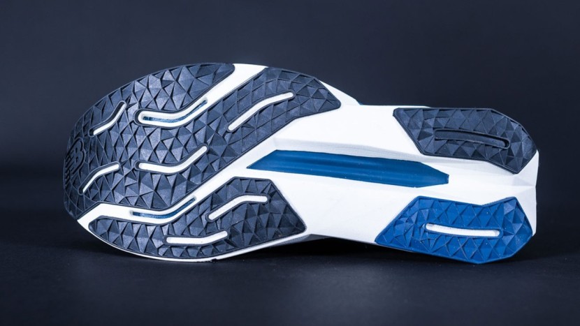 new balance fuelcell propel v5 - the propel has a solid grip thanks to the tacky outsole.