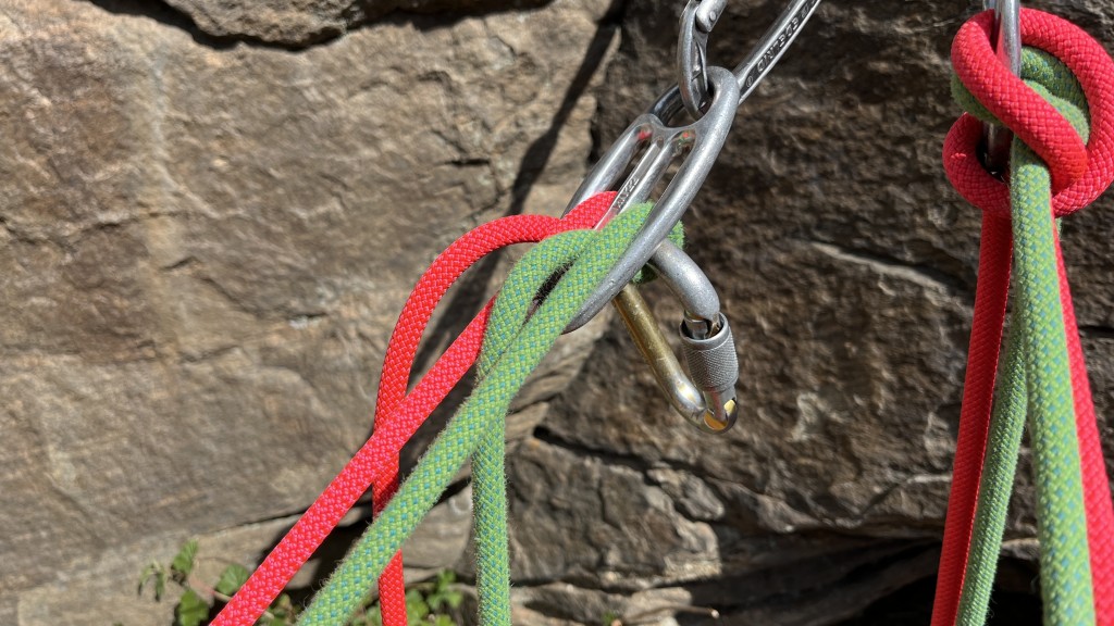 climbing rope - the beal opera (green) has less friction when running over...