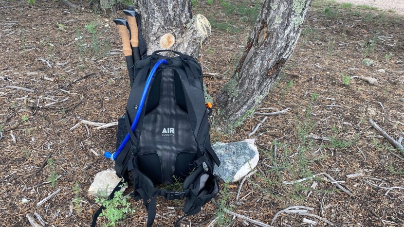 daypack womens - we enjoyed the air cooling system of the decathlon quechua. it sat...