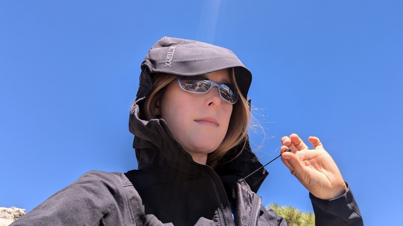 arc&#039;teryx gamma hoody for women - the cinches are comfortable, protective, and easy to adjust on the...