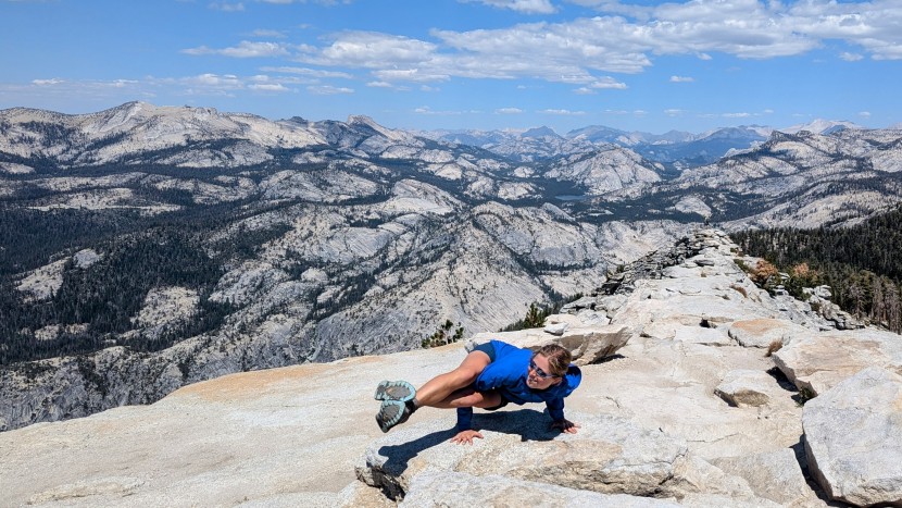 arc&#039;teryx gamma lightweight hoody for women - the gamma lightweight is light to carry and flows with your every...