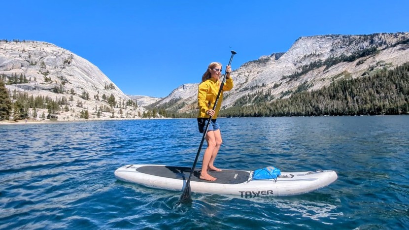 softshell jacket womens - the rab kinetic 2.0 has a loose fit perfect for putting over a...