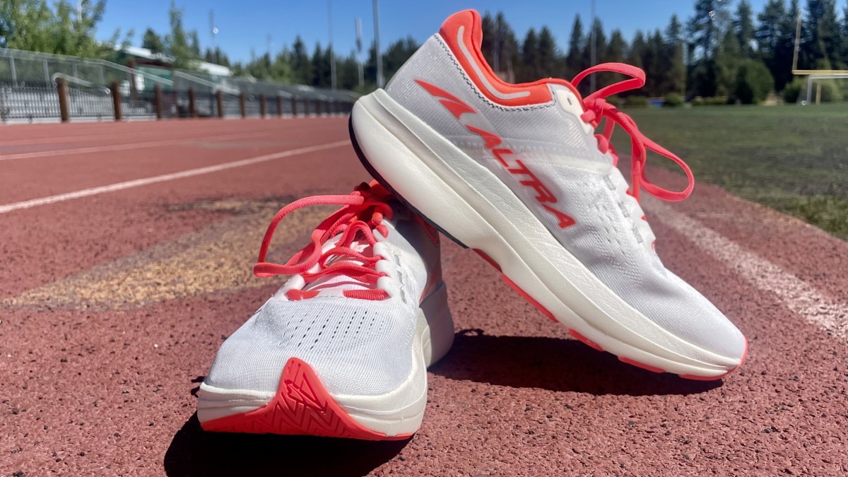 Altra Vanish Tempo - Women's Review (With comfortable versatility, the Altra Vanish Tempo is a great do-it-all road shoe.)