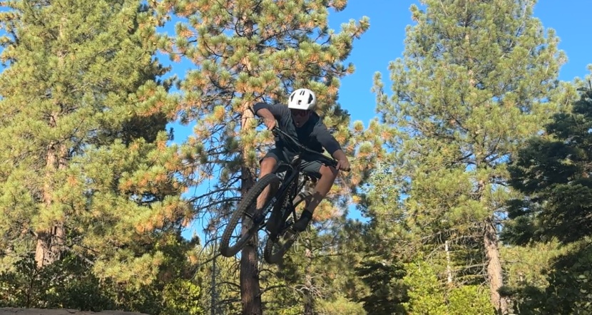 specialized turbo levo sl comp - the levo sl makes air travel easy.