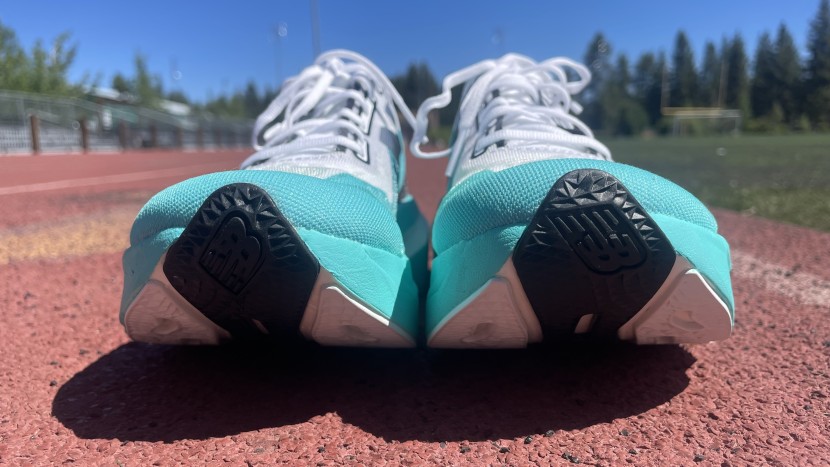 【New Balance】★ランニング★ Women's FuelCell SuperComp v4 New Balance FuelCell SuperComp Elite v4 - Women's Review