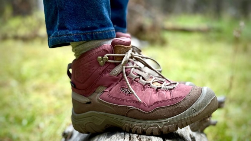 hiking boots womens - our lead tester has a narrow foot with high arches and found it...