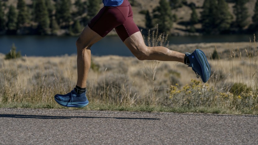 Mizuno ネオヴィスタ青　28.0センチ Mizuno Women's Neo Vista | Marathon Sports