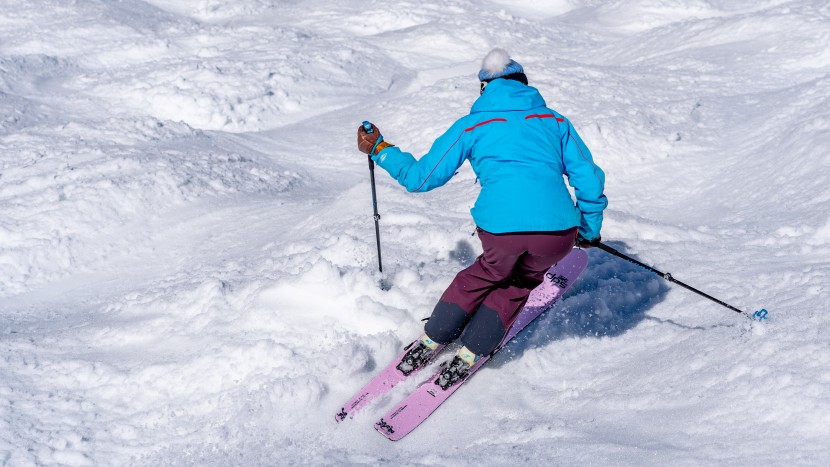 all mountain skis womens - you can actually see the wailer 100 smearing as it pivots across...