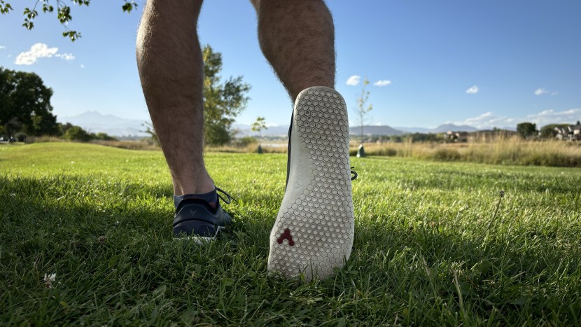 vivobarefoot primus lite iii - the vivobarefoot primus lite iii doesn&#039;t have much of a lug pattern...