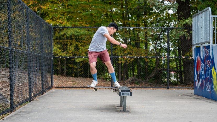 socks mens - the stance socks were pretty thin but that meant better board feel...
