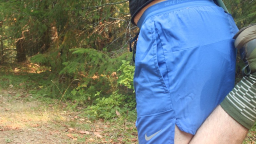 running shorts men - stretch is important in running shorts to ensure that you can reach...