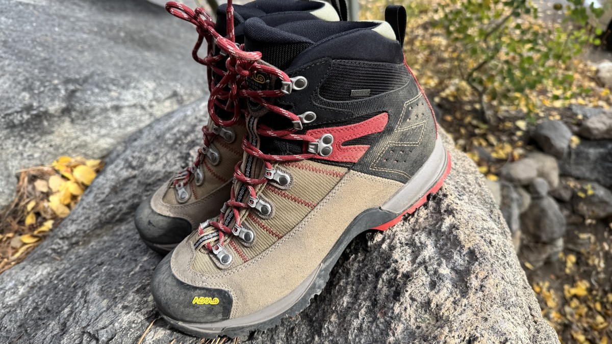 Asolo Fugitive GTX Review (This burly boot is ready to handle anything you can throw at it.)