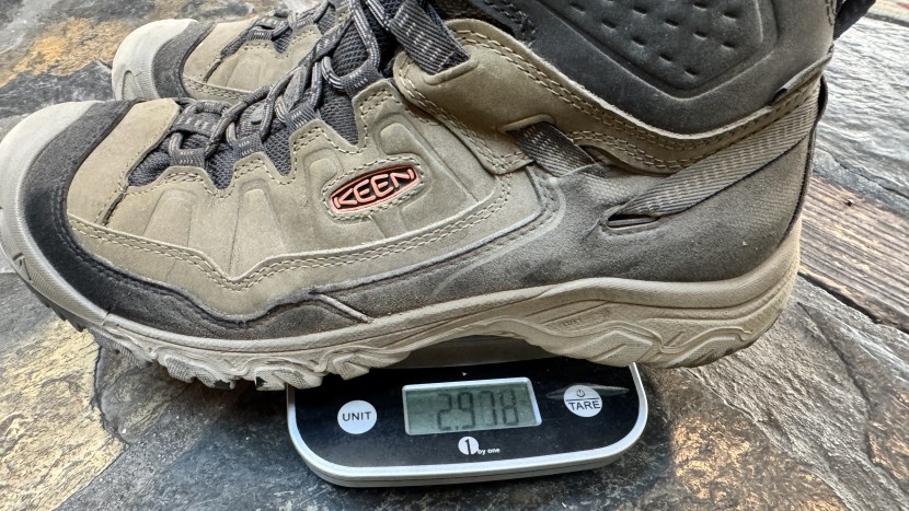 keen targhee iv mid - not the lightest shoe in our review, though far from the heaviest...