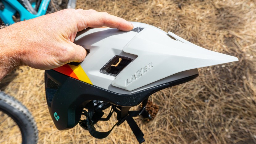 lazer coyote kineticore - while the large visor is an acquired taste, its 3 stages allow one...