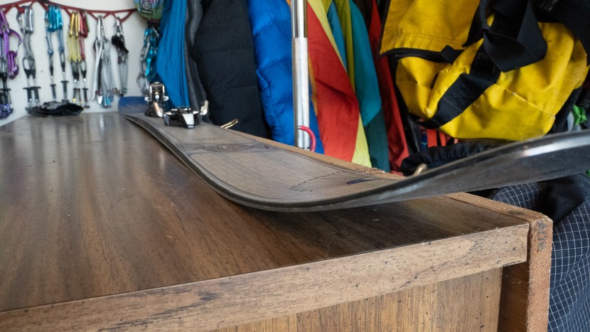 cardiff snowcraft crane enduro - despite camber underfoot, the crane enduro has a long rocker profile...