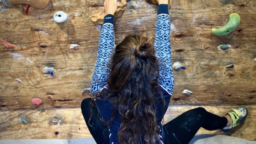 merino.tech 250 crew for women - whether you&#039;re training indoors, climbing outside, trail running, or...