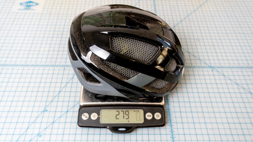279 gram is an excellent weight for this high end helmet.