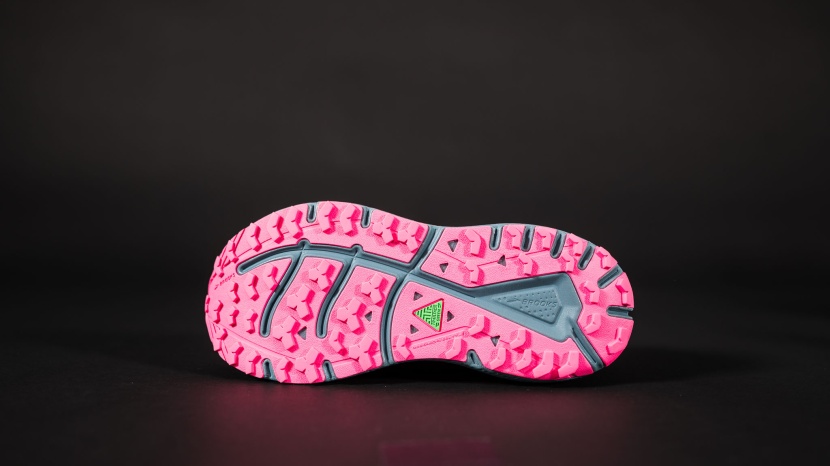 brooks divide 5 for women - with moderate lugs, the outsole of the divide shines on mellow...