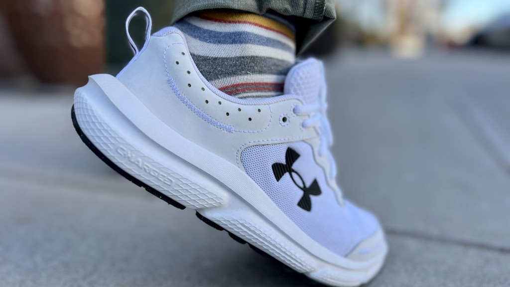 white under armour shoes for women