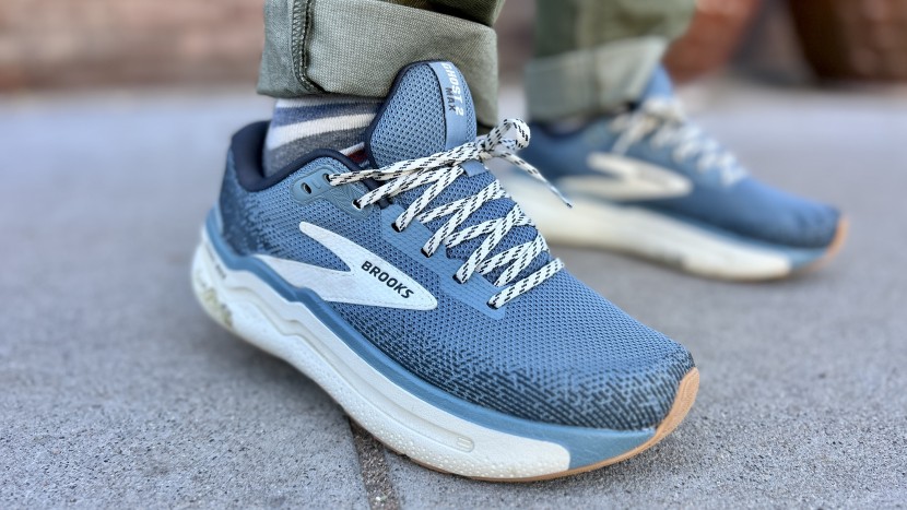 brooks ghost max 2 for women - we like the cushioning and rocker on the broosk ghost max 2.