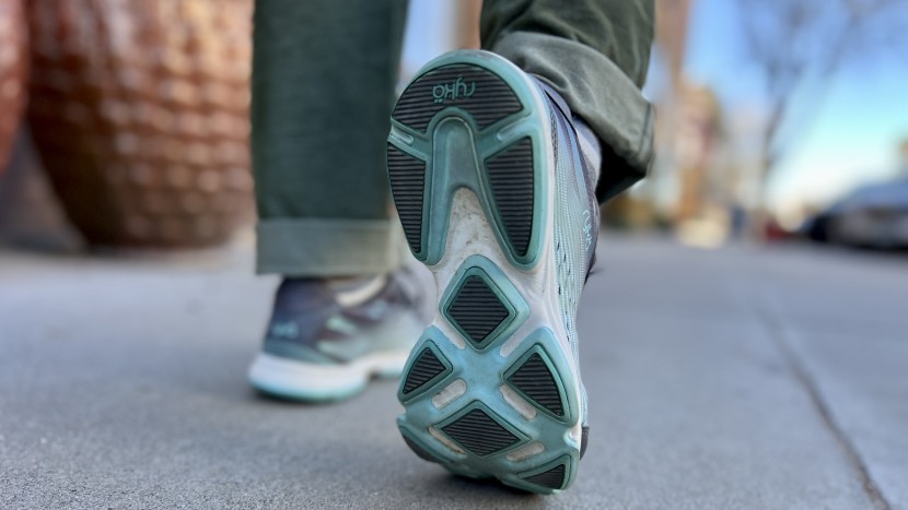 ryka devotion plus 3 for women - the ryka devotion sole provides good traction on all surfaces.