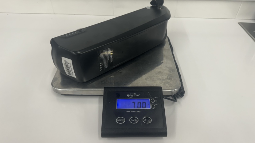 blix vika x - the 614wh battery weighs 7 pounds and removing it can make the bike...