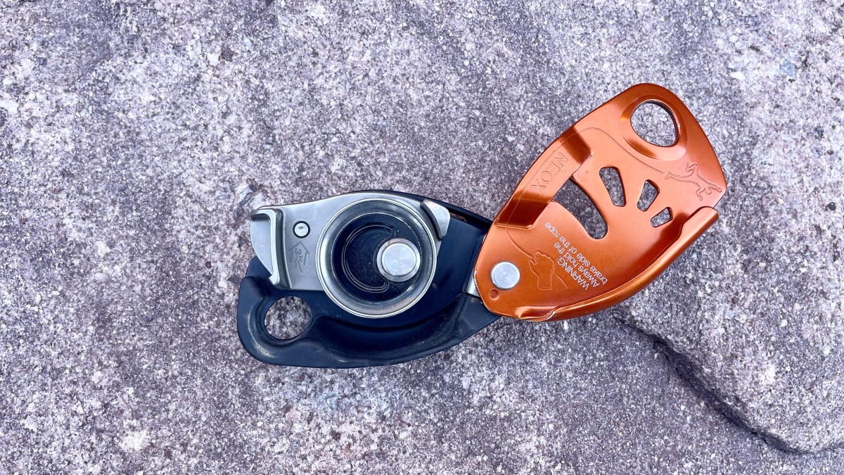 Petzl Neox Review (The Petzl Neox.)