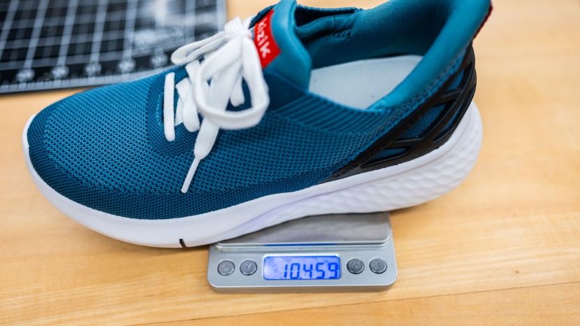 walking shoes womens - the weight of a show can affect the long-term comfort.