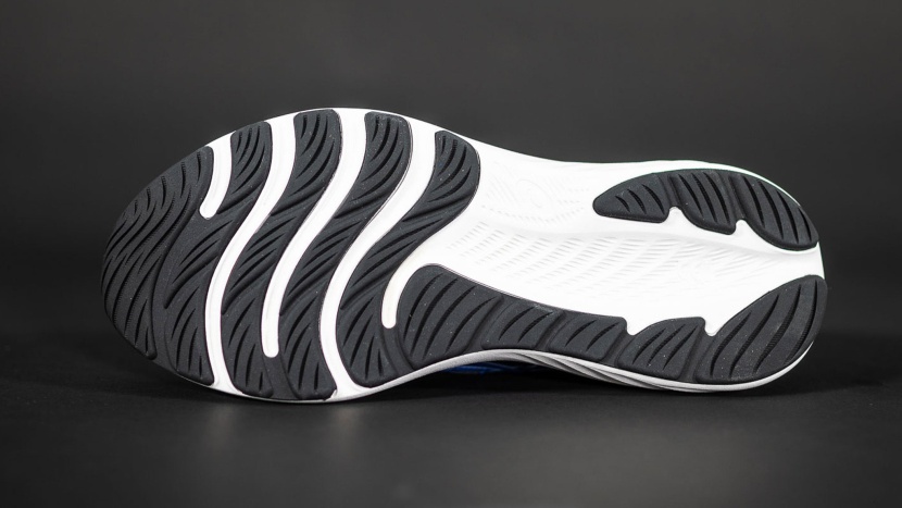 asics gel-contend 9 - the rubber outsole coverage is adequate.