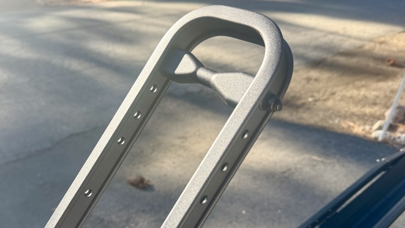 hollywood crosstrack 2 - the tire spindles push inward on your bike&#039;s tires for a secure fit...