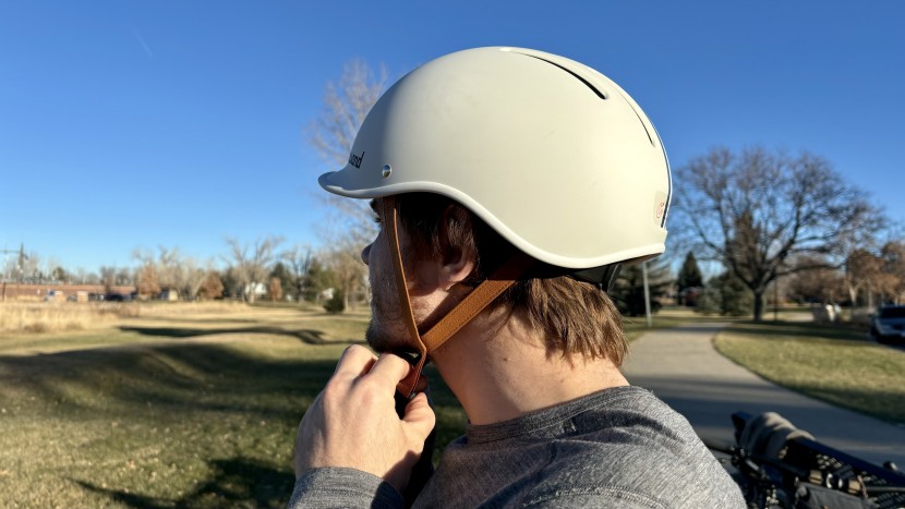 budget bike helmet - without vents across the helmet, we didn&#039;t get much airflow with the...