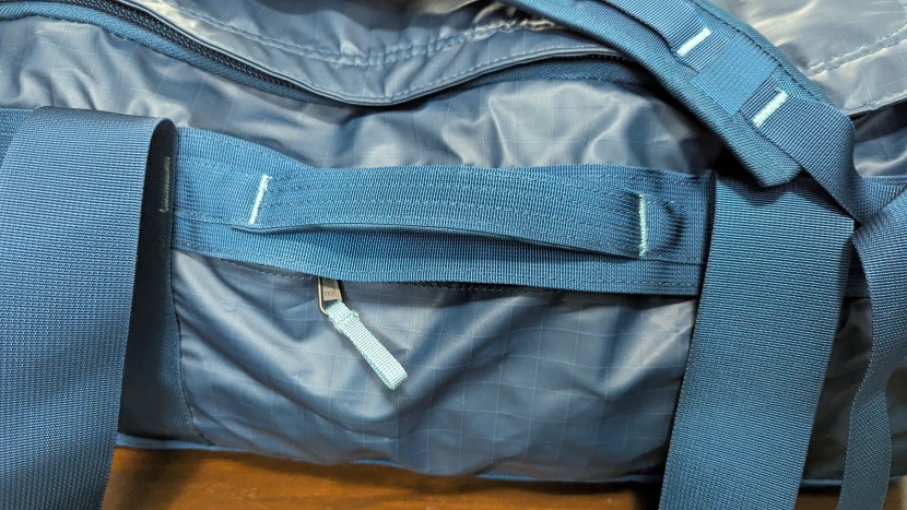the north face base camp voyager duffel - there&#039;s a grab handle on each side of the bag, they&#039;re lightly...