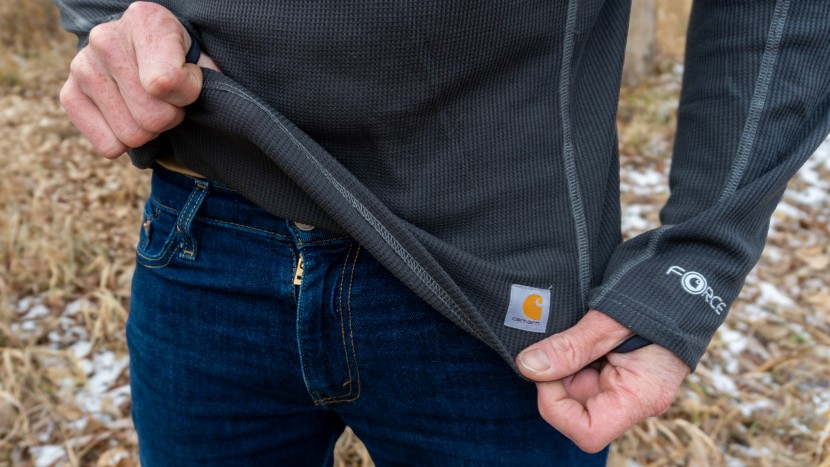 carhartt base force midweight crew - stitching is quality and flatlock seams are used throughout.