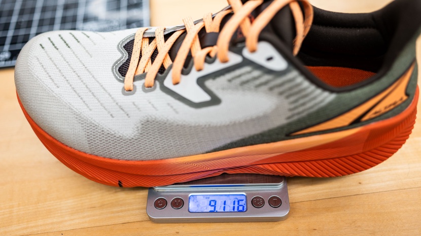 altra experience flow - the experience flow weight 9.1 ounces per shoe (us 10.5), which is...