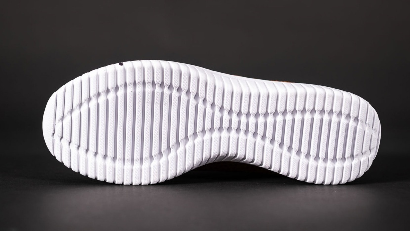 walking shoes men - the vamjams have little tread that didn&#039;t hold up during our walks.