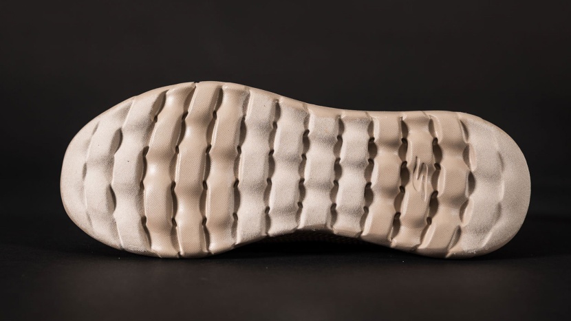 skechers gowalk max effort - the &quot;bumpy&quot; outsole on these shoes doesn&#039;t offer the best traction.