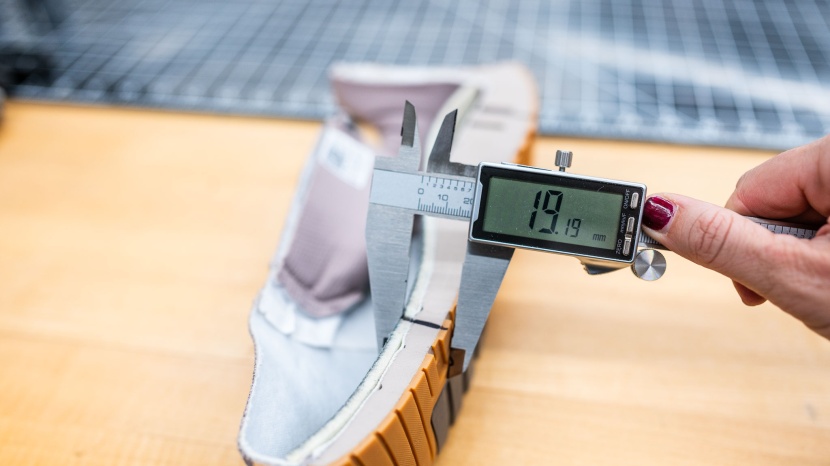 adidas race tr23 - after measuring the heel and toe stack height, we calculated a...