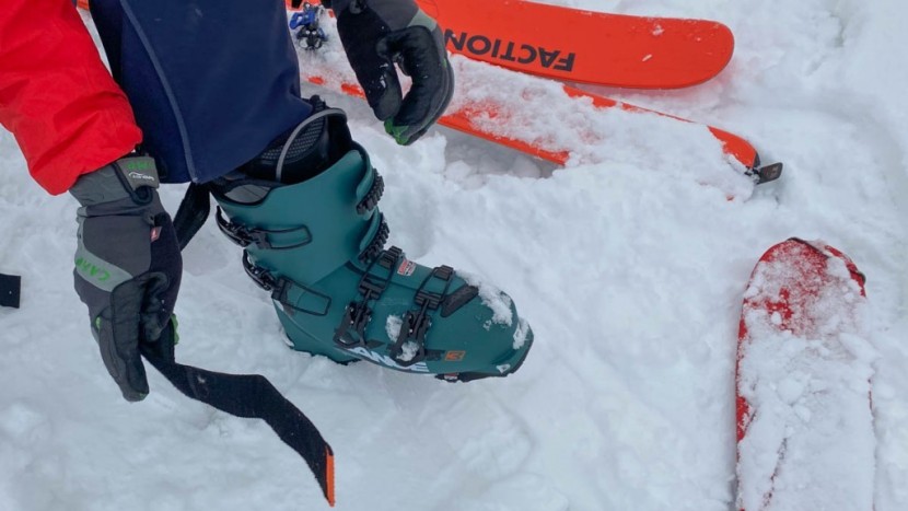 backcountry ski boots - the traditional form of the lange xt3 makes it an easy fit for many...