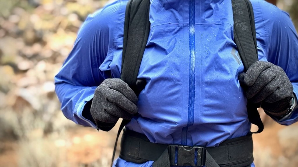 black diamond fineline stretch for women - this is the perfect rain jacket for those backcountry enthusiasts...