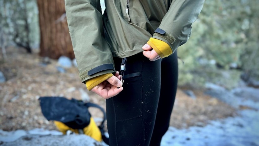 the longer hemline and drawcord on the arc'teryx beta sl makes it...