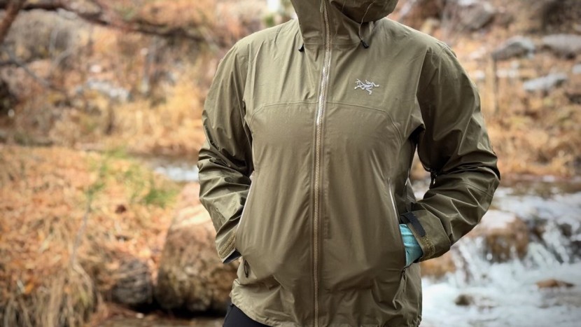 arc&#039;teryx beta sl for women - the modern design features articulated patterning along with a...
