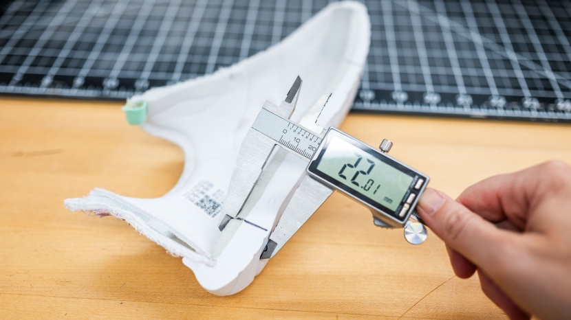 adidas cloudfoam pure 2.0 for women - the adidas cloudfoam pure 2.0 has just 22 millimeters of heel stack...